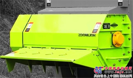 中联重科PL60履带式收割机迎春登场!