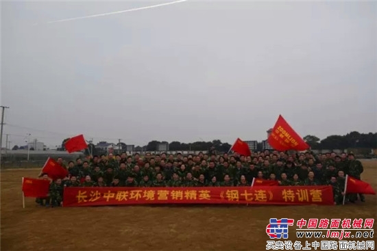 黄沙百战穿金甲,不破楼兰终不还!