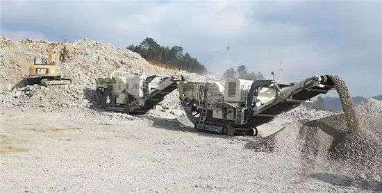 南方路机移动破碎生产线应用于贵州贵阳碎石骨料破碎、路基底层、水稳层