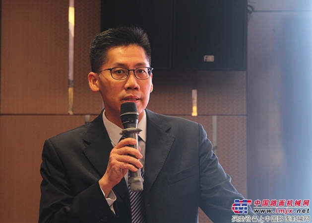 手握戴纳派克、山猫两张王牌,千里马路面2018勇攀新高峰!