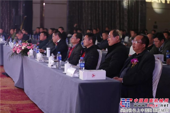 三一C8新一代路面机械2018春季订货会合肥站精彩花絮