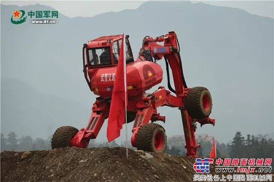 真牛气!徐工无人步履式挖掘机上线,救援再也不用拿命来拼!