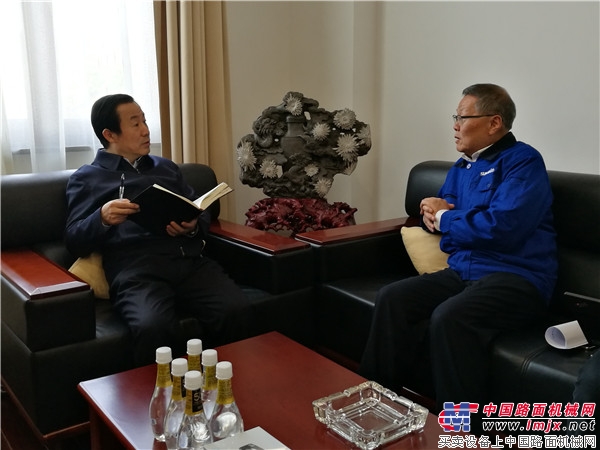 你们“一点三线”我记住了！达哲省长为山河智能鼓劲