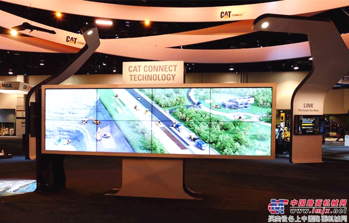 什么？在卡特彼勒展区可以操控1400英里外的设备！