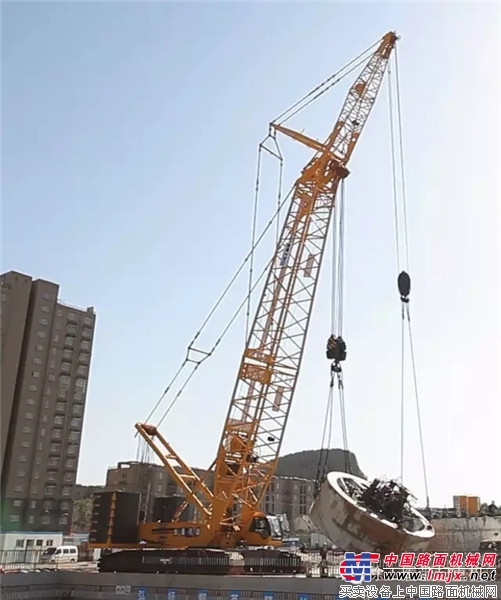 经典力作 行业高端--徐工履带起重机XGC260荣膺TOP50评委会奖