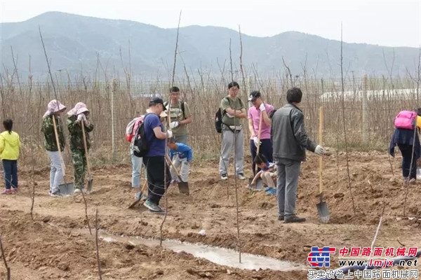 卡特彼勒公益：7年坚守，恒久的力量