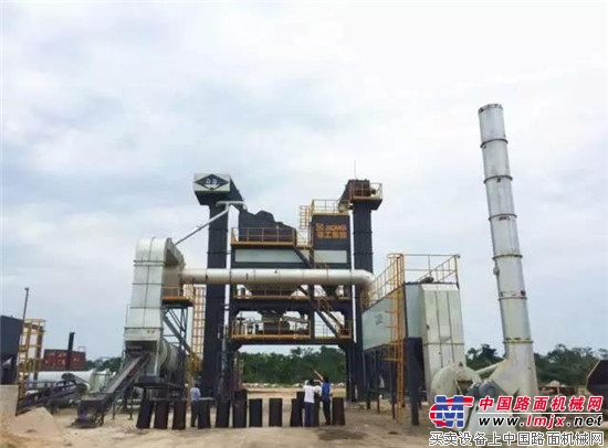 刚果共和国总统萨苏会见徐工代表团，点赞徐工产品！