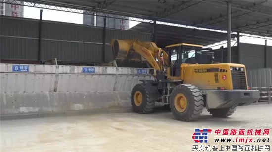 带你走近国机重工明星装载机955N