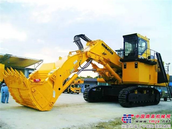 矿山用户的“神器”——小松PC2000液压挖掘机