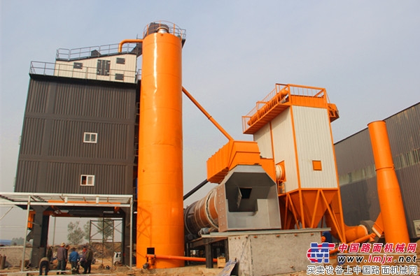 万德机械LB4000沥青搅拌设备成功落户高邑