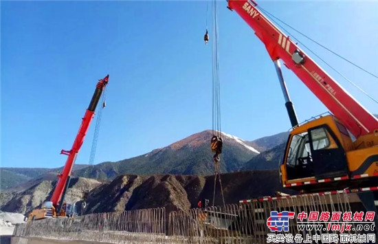 建设美丽西藏，“世界屋脊”上的三一起重机力量