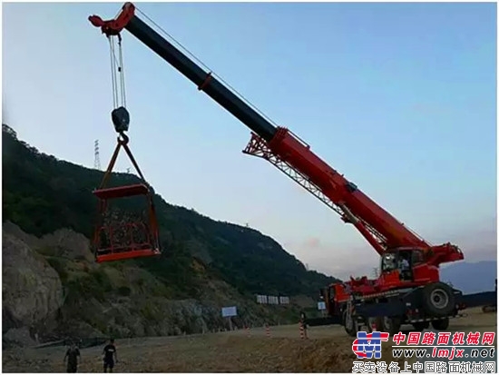 厉害！武警交通部队应急演练， 徐工起重机尽显英雄本色！