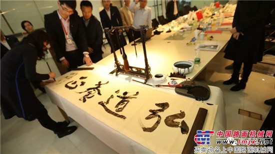 甘肃路桥到访南方路机并签订战略合作伙伴协议 