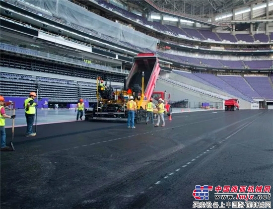 卡特彼勒：我们为“美国春晚”搭建舞台