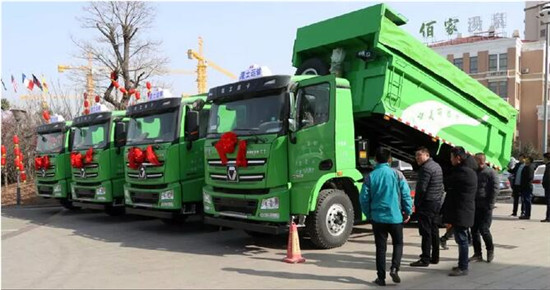 徐工重卡举办滕州地区2018新春答谢会暨交车仪式