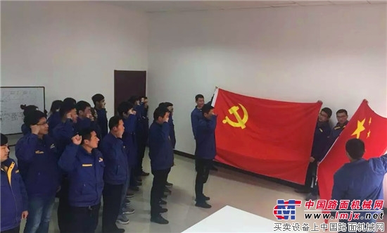 徐工重卡：凝心聚力共奋进，携手跨越创新高